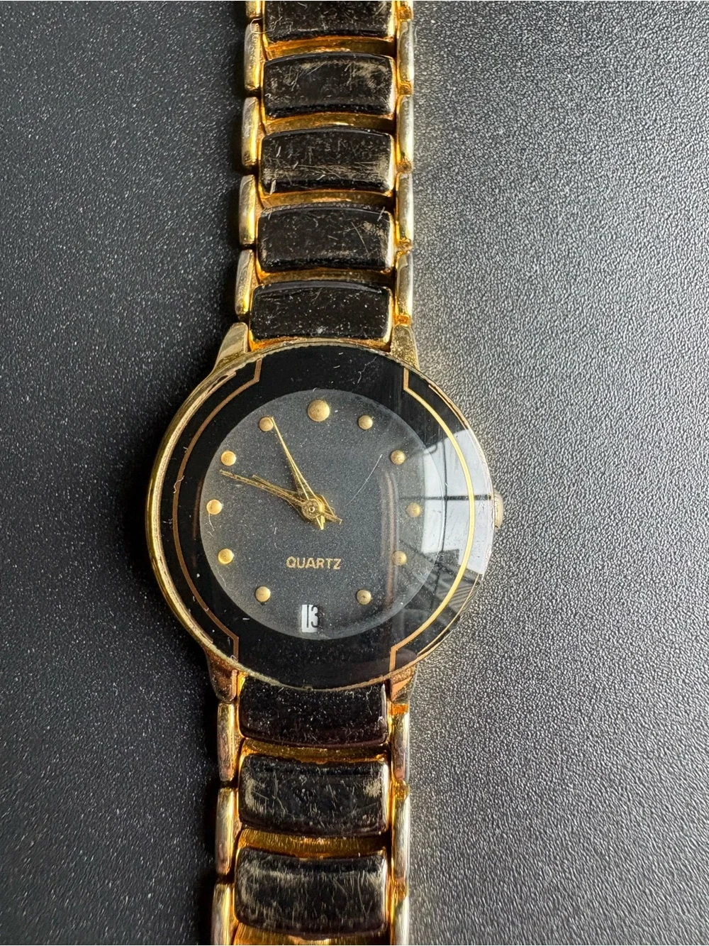 Women’s Vintage‎ Classic Gold Tone Black Dial Quartz Bracelet Watch